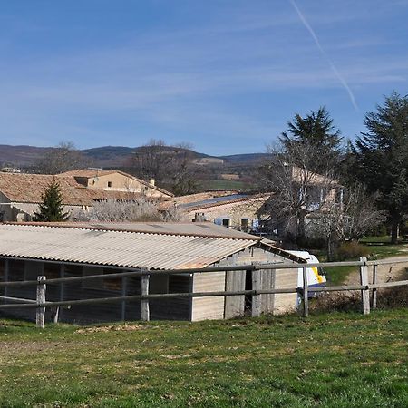 Hotel Le Petit Labouret Revest-du-Bion Esterno foto